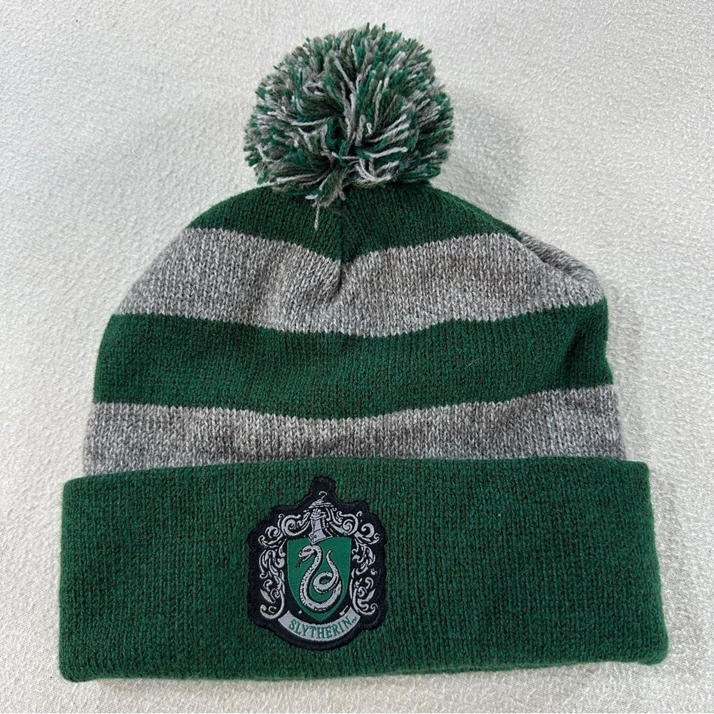 Harry Potter Slytherin Kids Pom-Pom Beanie - Green and Gray